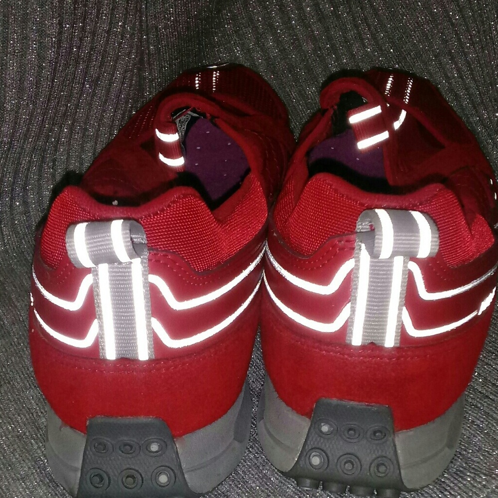DKNY Slip on shoes - Picture 2 of 4